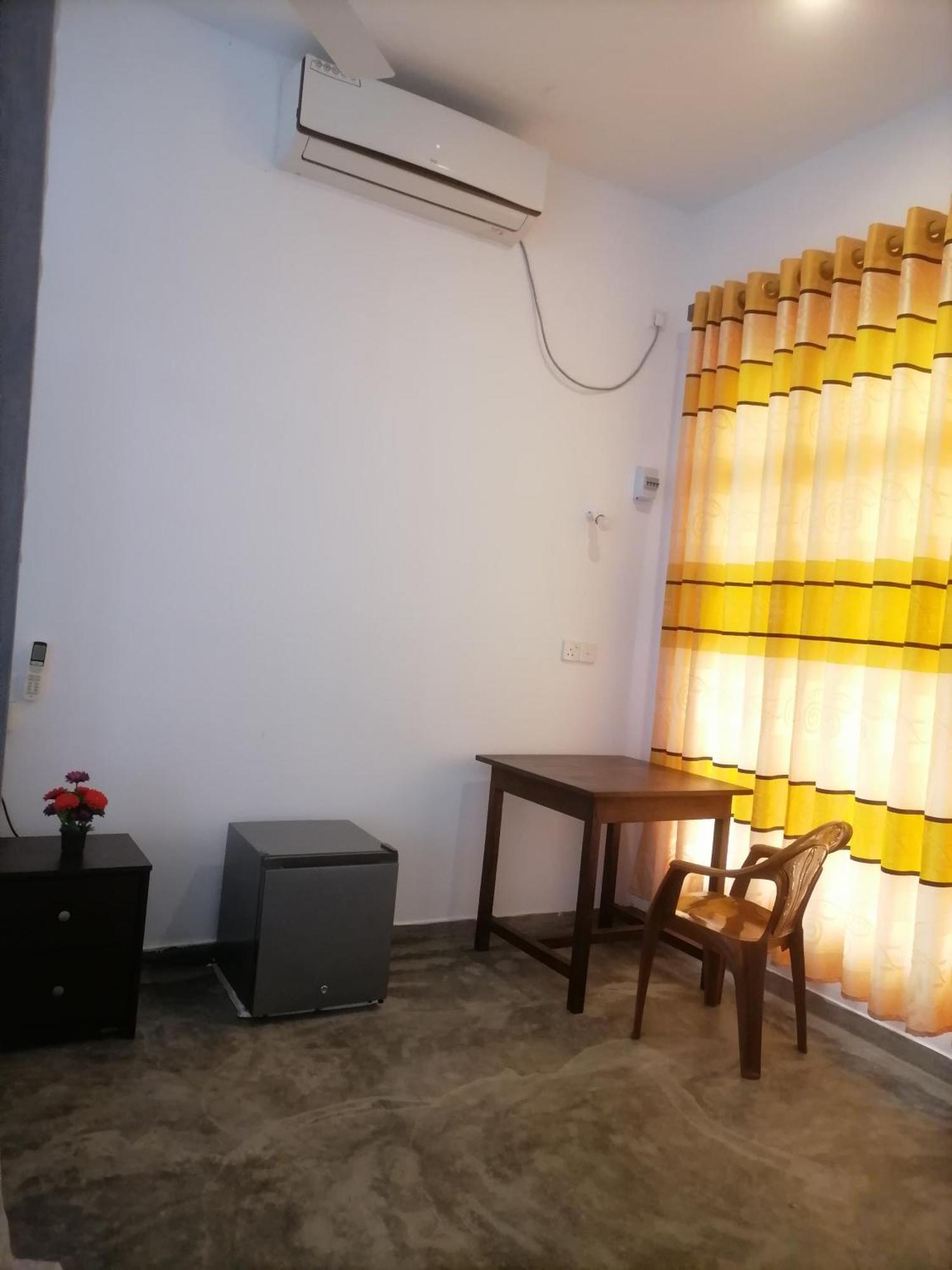 Hiriketiya Hasmal House Apartamento Dikwella Exterior foto